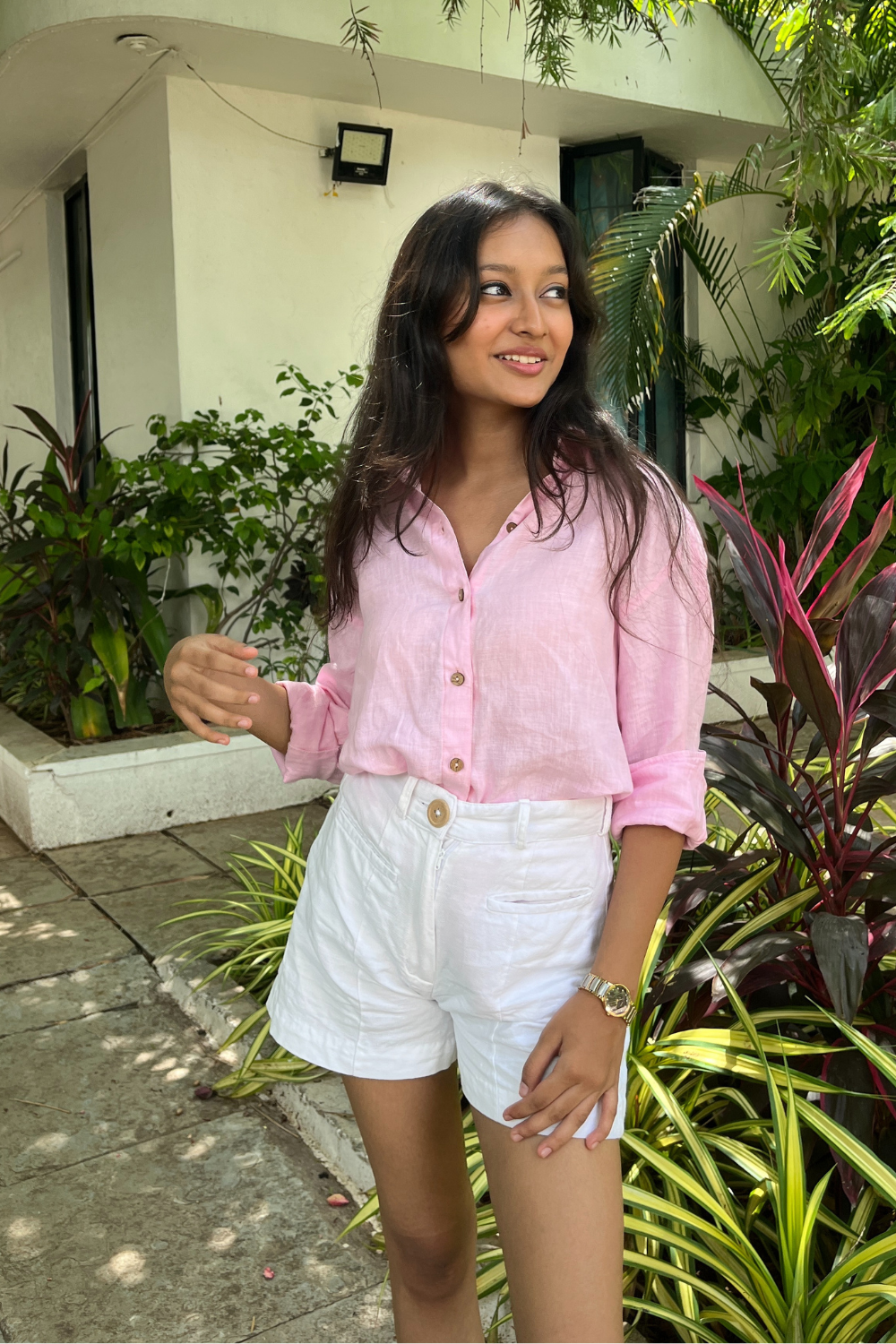 Cindy White Shorts - Casual Hemp Shorts with Wooden Buttons